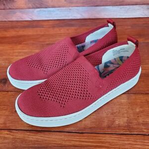 Born Shoes Solstice Scarlet Knit Fabric Slip On Women 9 Red Hand Crafted Comfort
